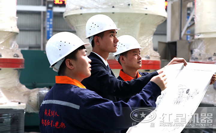 精湛技術(shù)人員現(xiàn)場(chǎng)指導(dǎo)設(shè)備的生產(chǎn)、制造